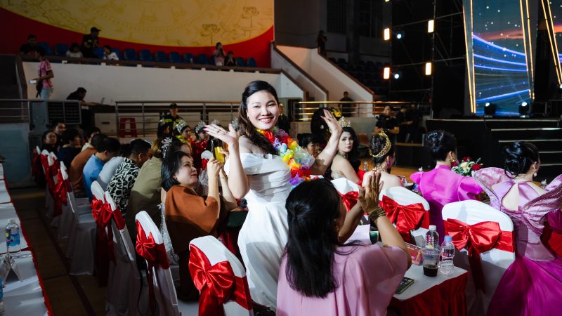 Người đẹp Hồng Quang khoe thần thái nhuận sắc tại Chung kết Hoa hậu Doanh nhân Hương sắc Việt Nam 2026