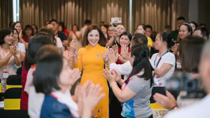 CEO Kim Tâm Cát và quan niệm “muốn cải vận, trước hết phải biết sửa mình”