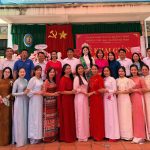 Hoa hậu Trí tuệ Nguyễn Ngọc Linh Chi bồi hồi gặp lại thầy cô trong ngày khai giảng