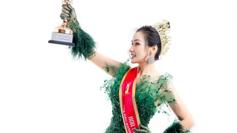 Nguyễn Thị Phương – Nàng hậu Hà thành đứng sau những sân chơi sắc đẹp doanh nhân